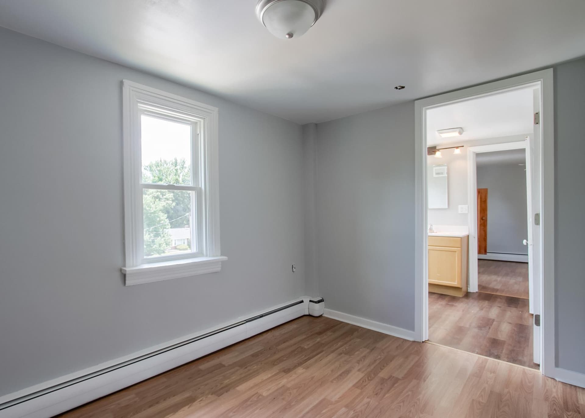 2029 Clarendon St photo 20