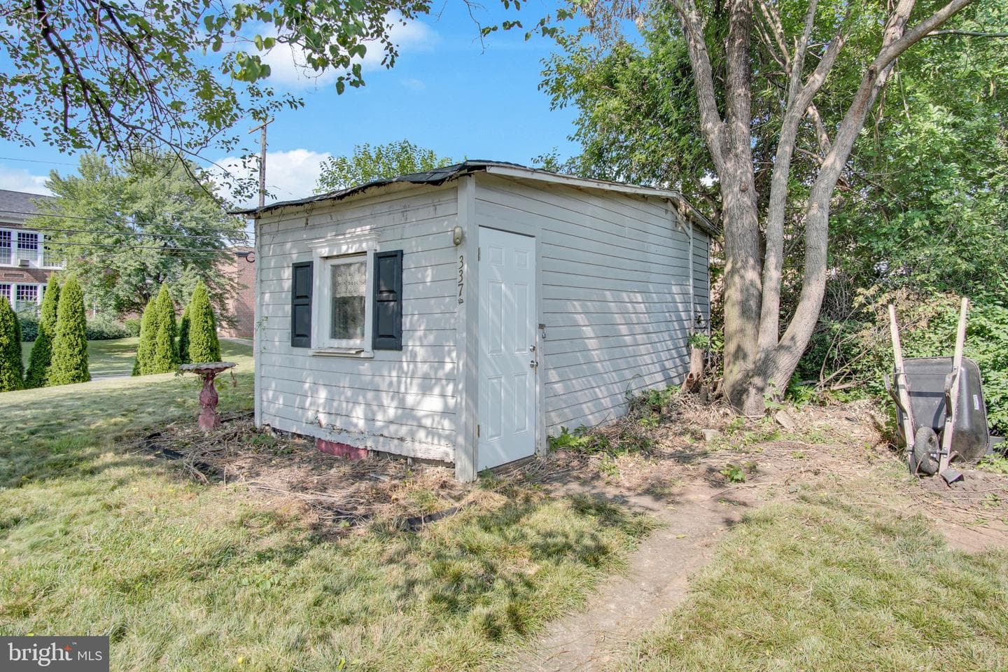 337 Franklin Street photo 24