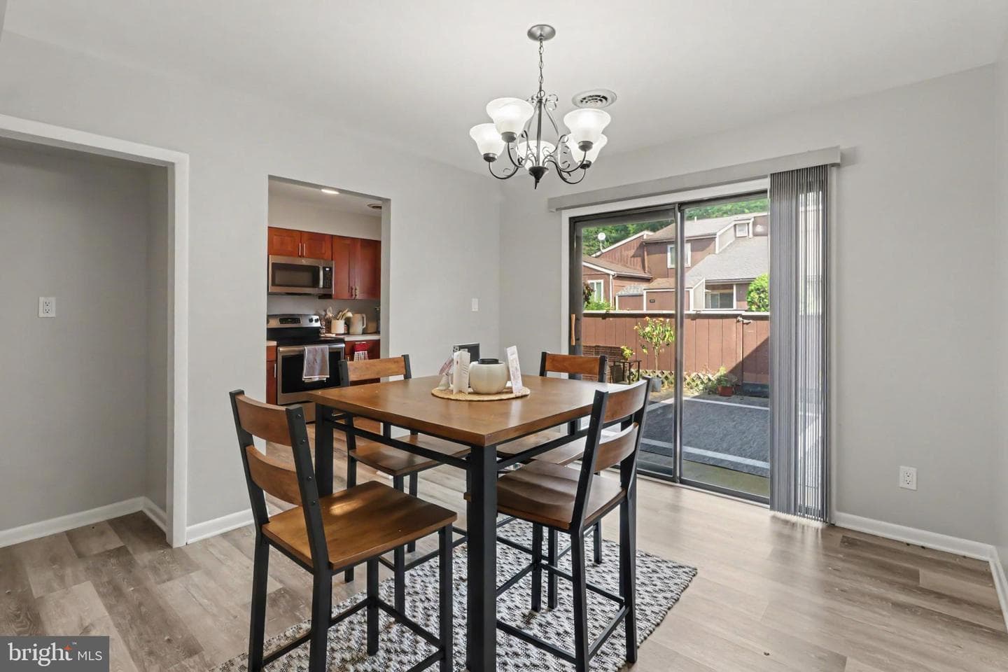 223 Lee Ct photo 10