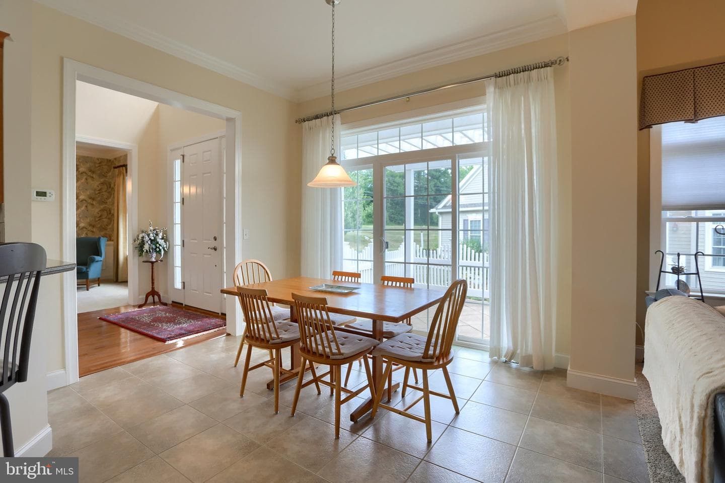 425 Carmella Dr photo 14