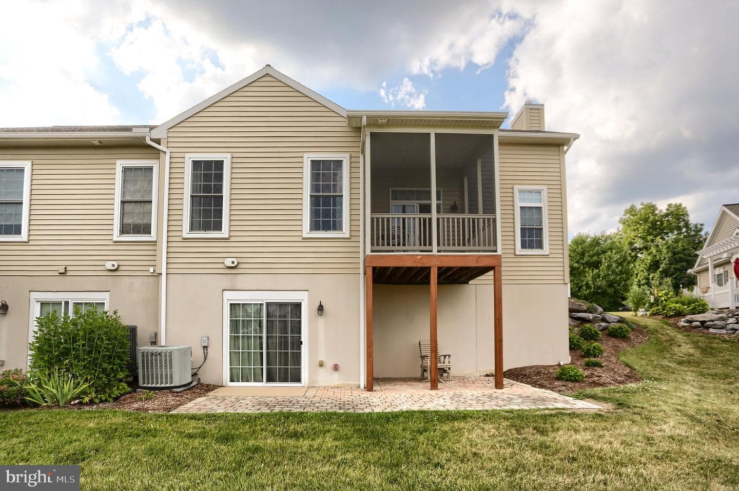425 Carmella Dr photo 46