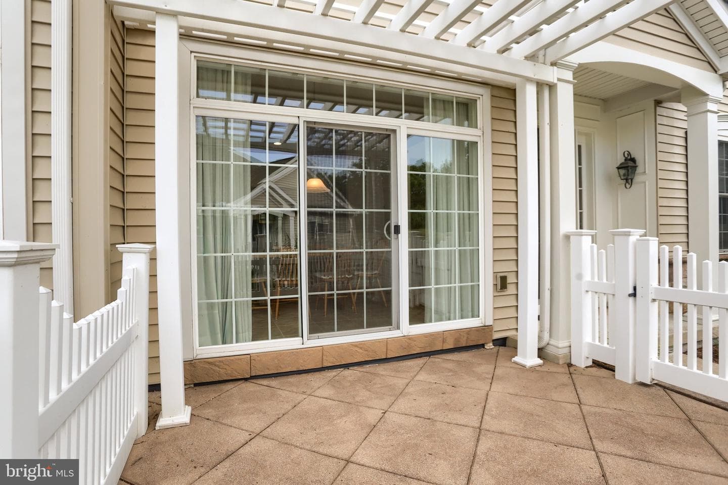 425 Carmella Dr photo 8