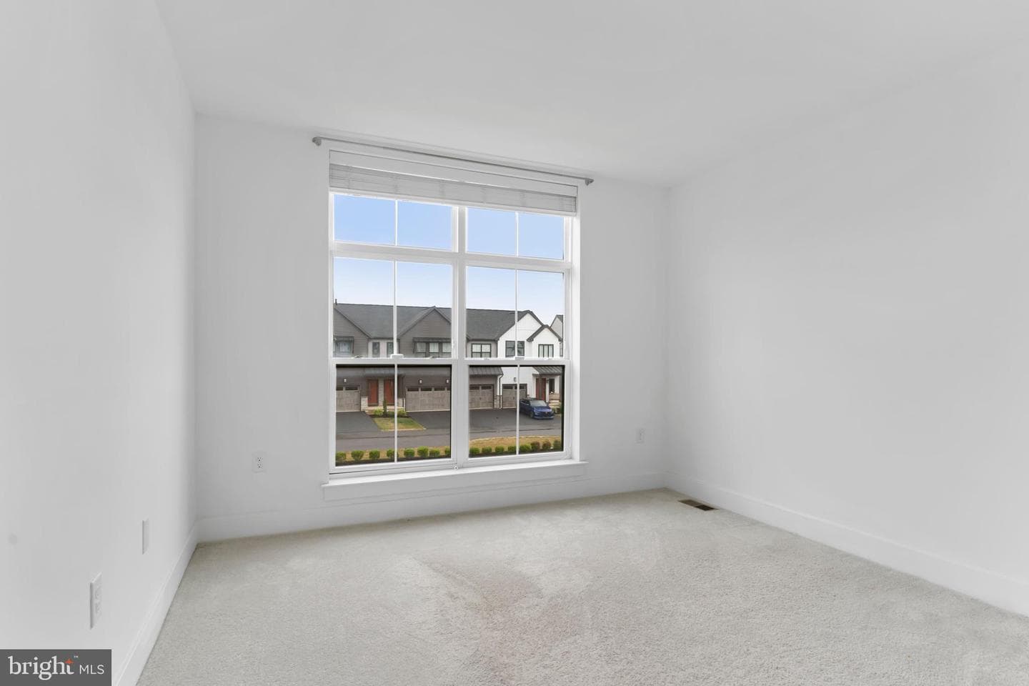 303 Estate Drive photo 32