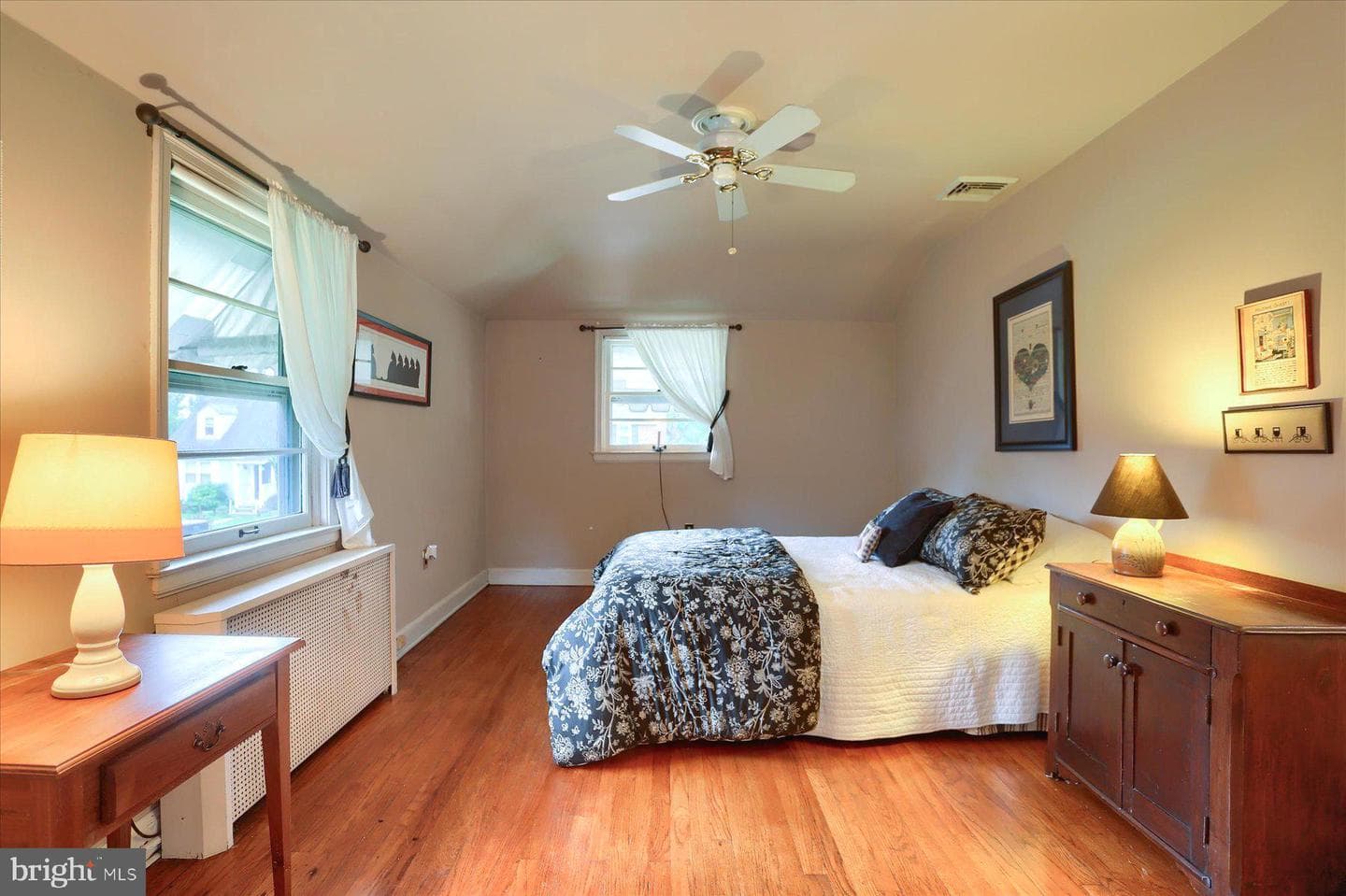 221 Bailey Street photo 24