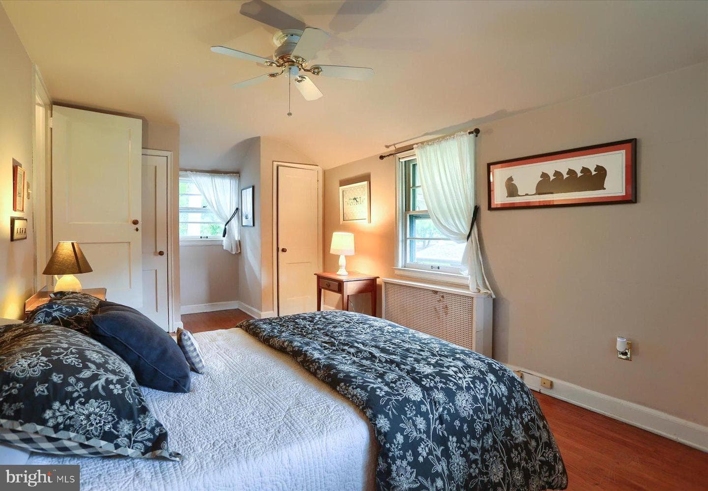 221 Bailey Street photo 26