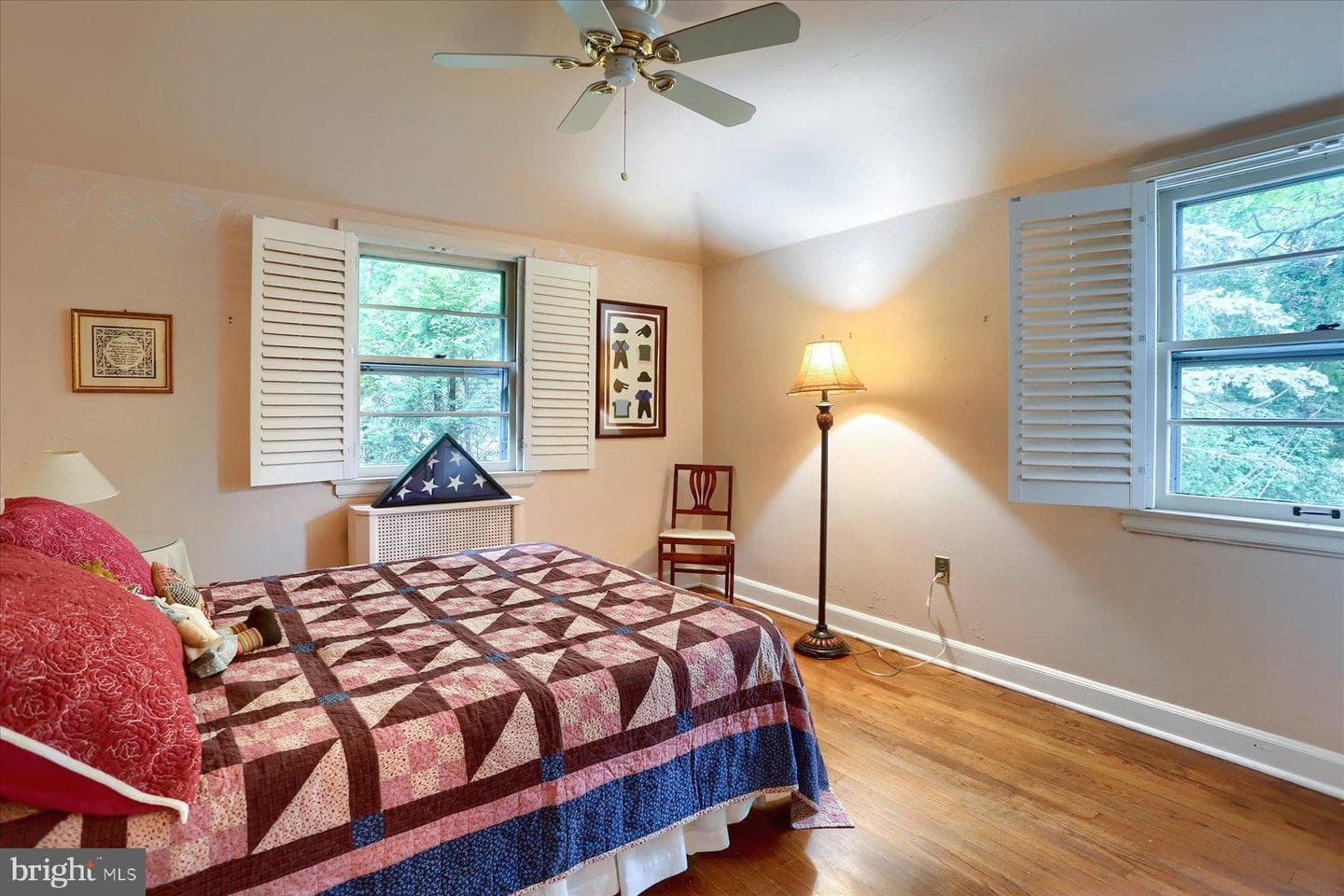 221 Bailey Street photo 27