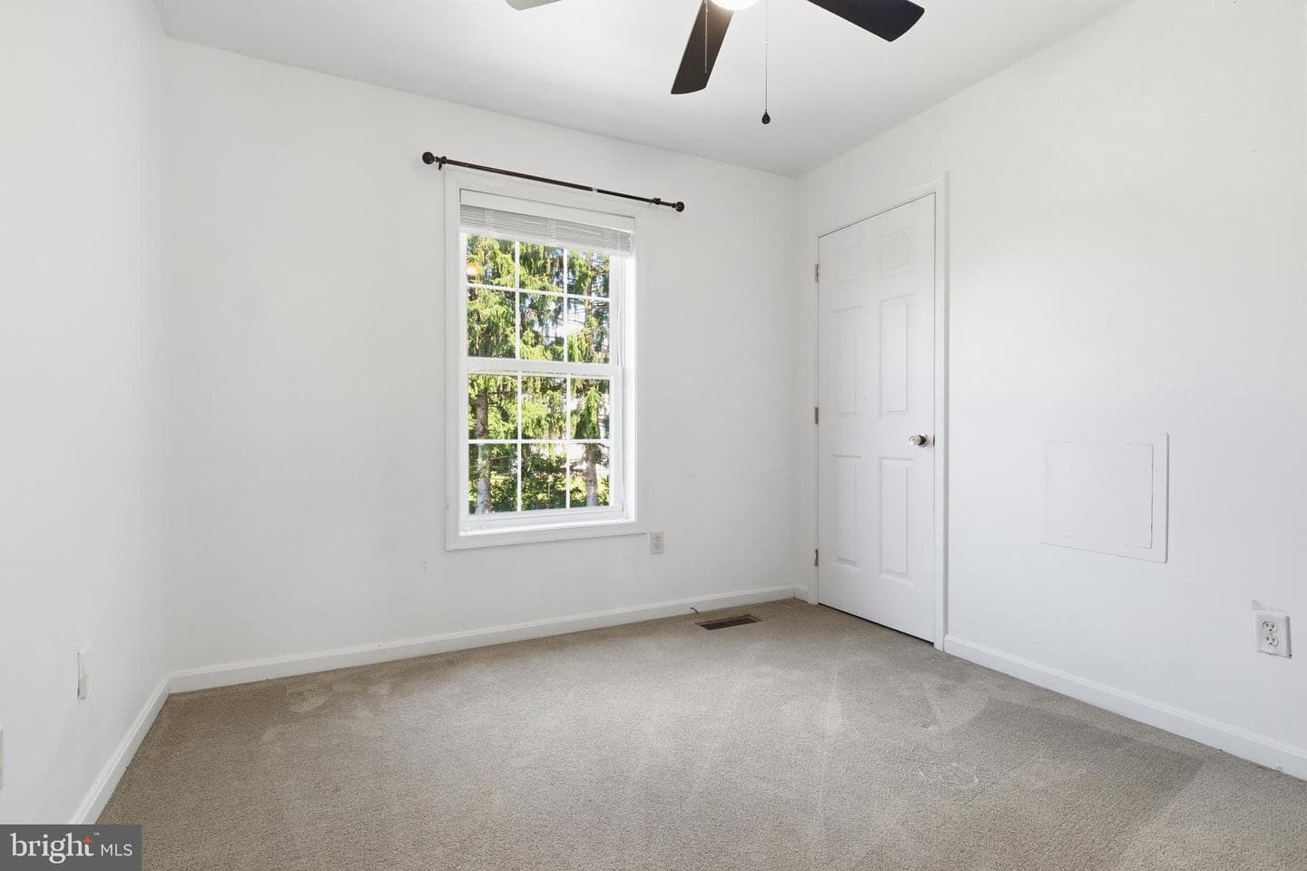 2 Forgedale Dr photo 24