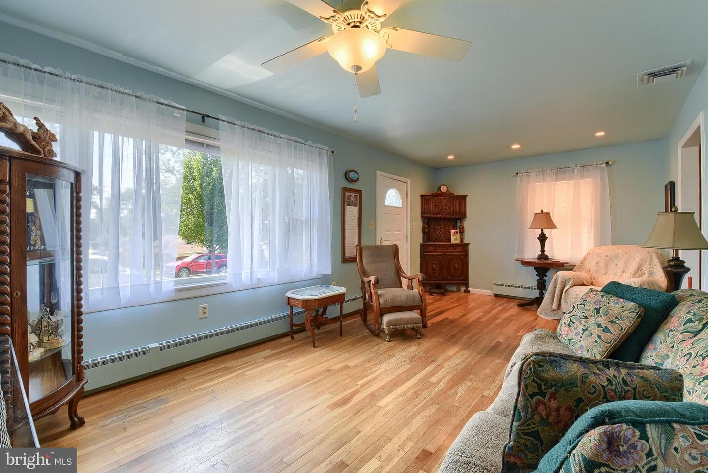 4112 Rosemont Avenue photo 8