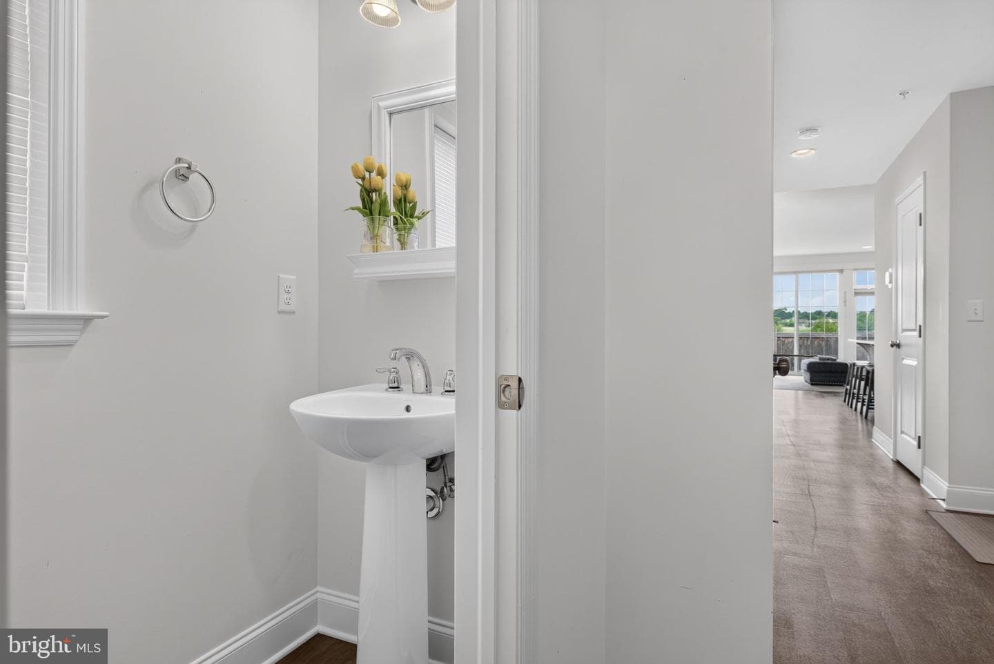 1403 Woolford Way photo 5