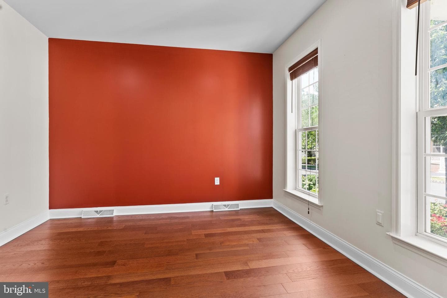 524 Shaw photo 25
