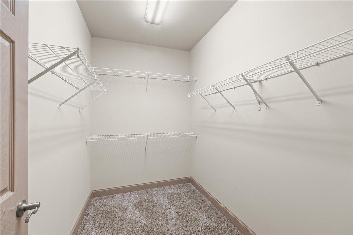 140 Ashford Way photo 13