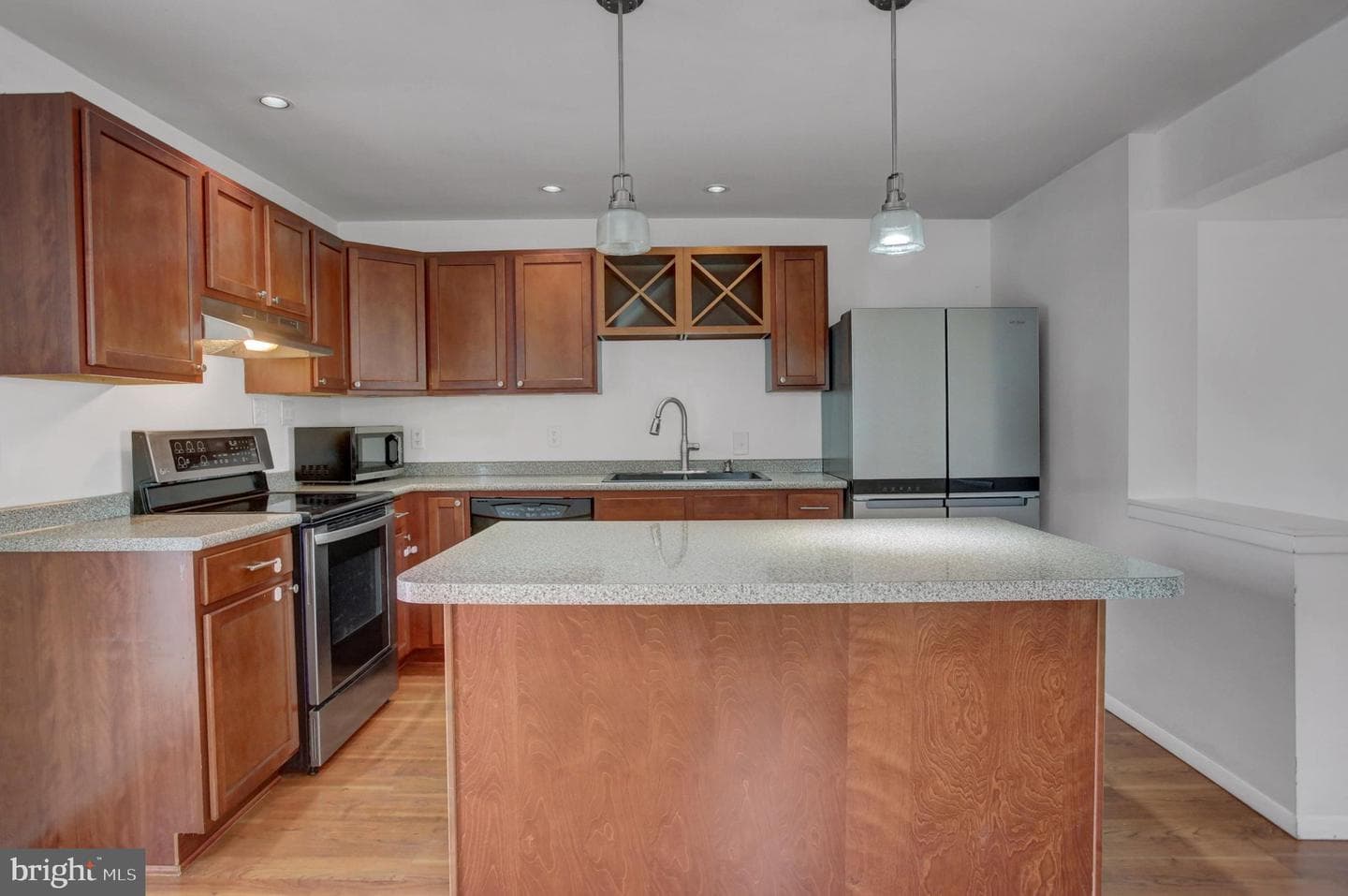 16 E Beale Avenue photo 12