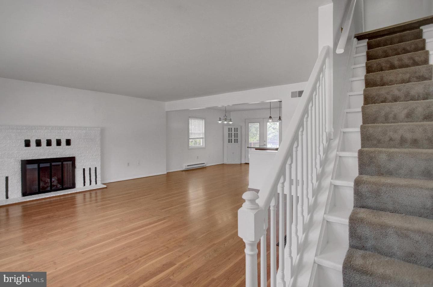 16 E Beale Avenue photo 8