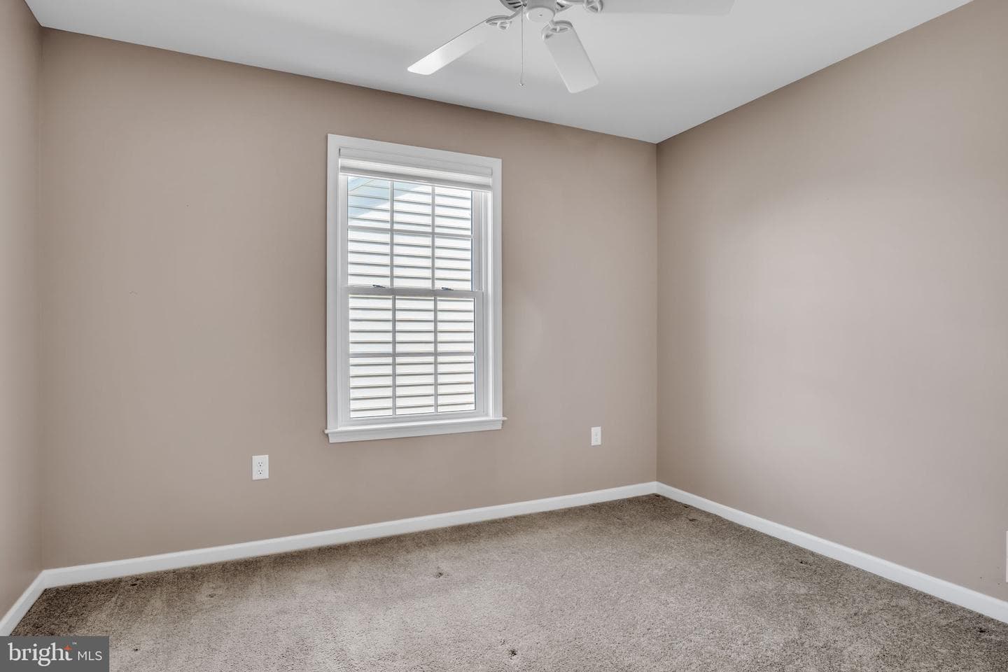 225 Loyal Drive photo 30