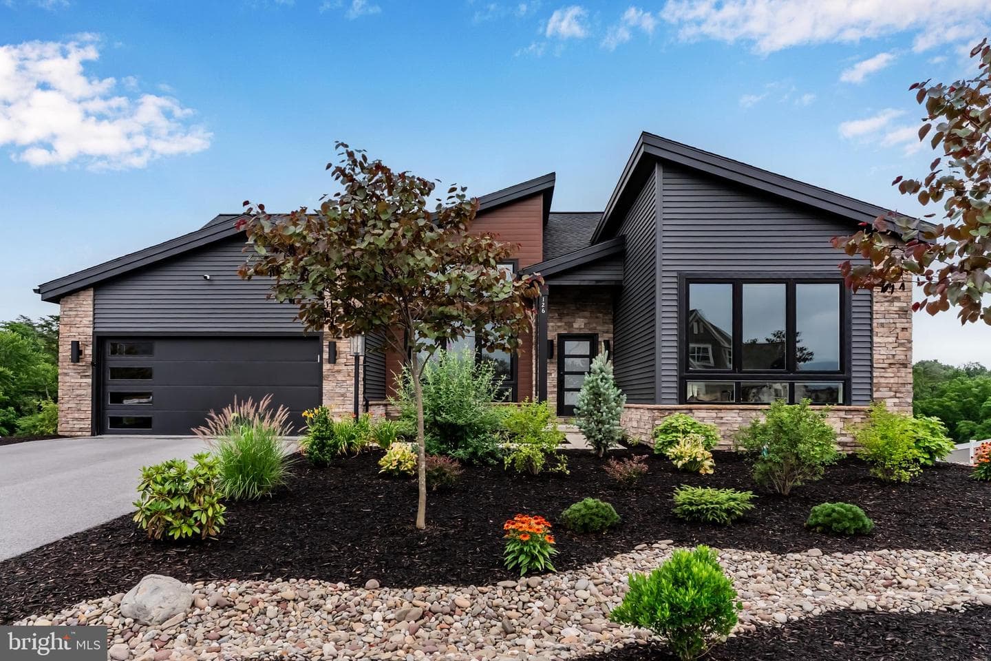 126 South Mountain Drive, Carlisle