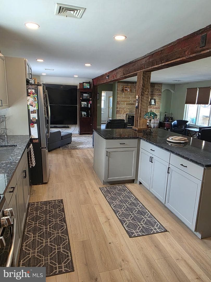 918 Allen photo 8