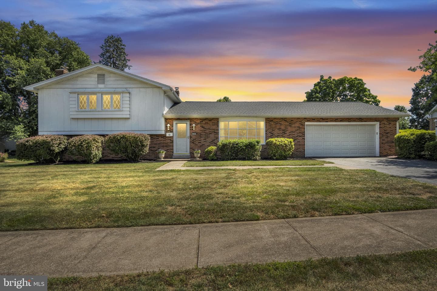 306 E Elmwood Avenue, Mechanicsburg