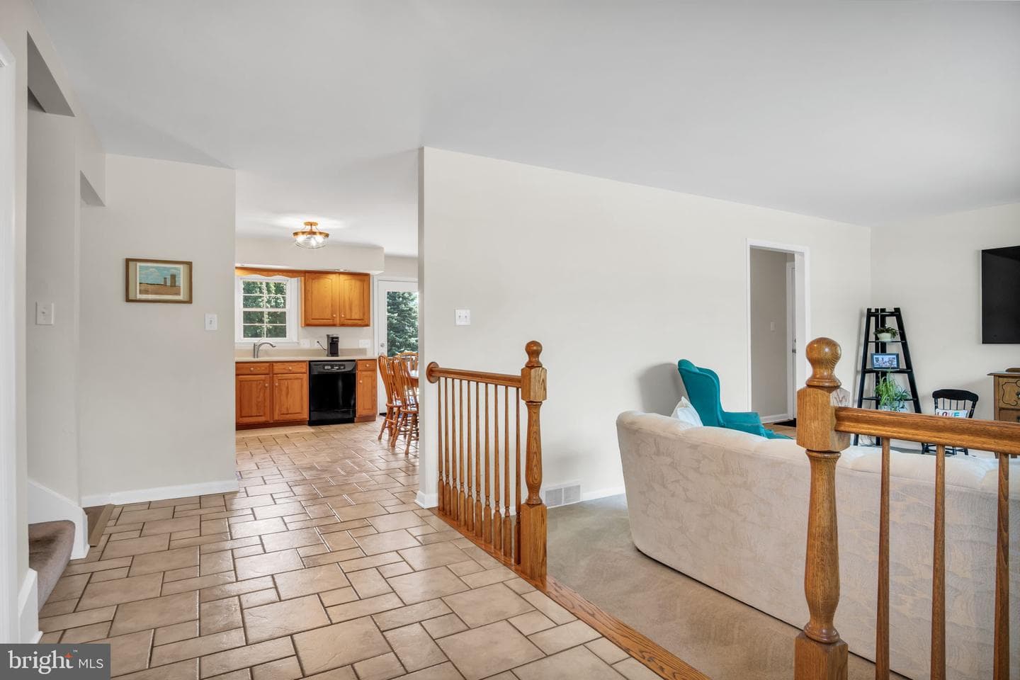 306 E Elmwood Avenue photo 8
