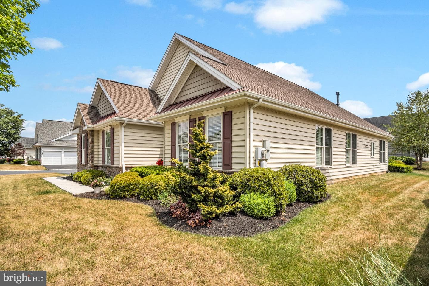 298 Founders Way photo 40