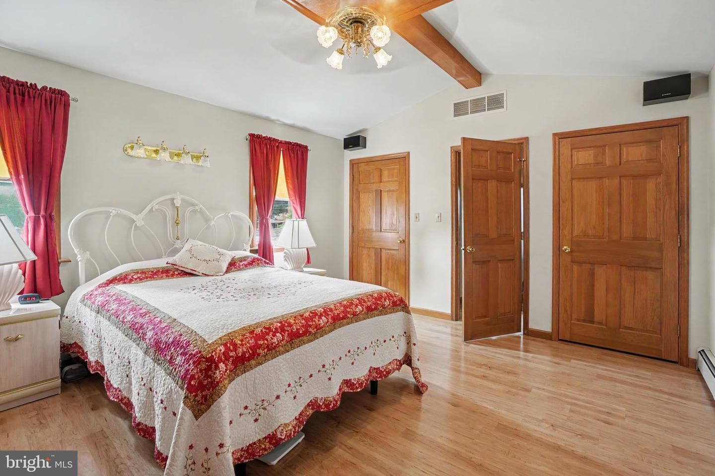 924 W Trindle Road photo 23