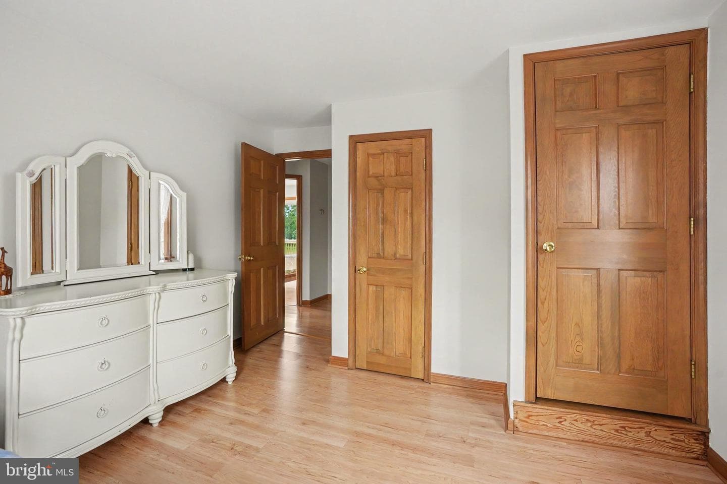 924 W Trindle Road photo 29