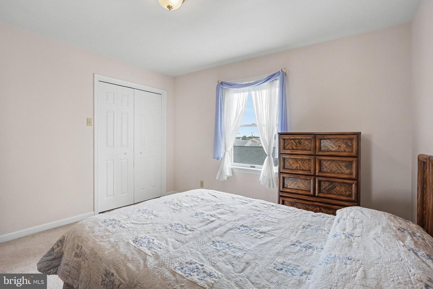 924 W Trindle Road photo 47