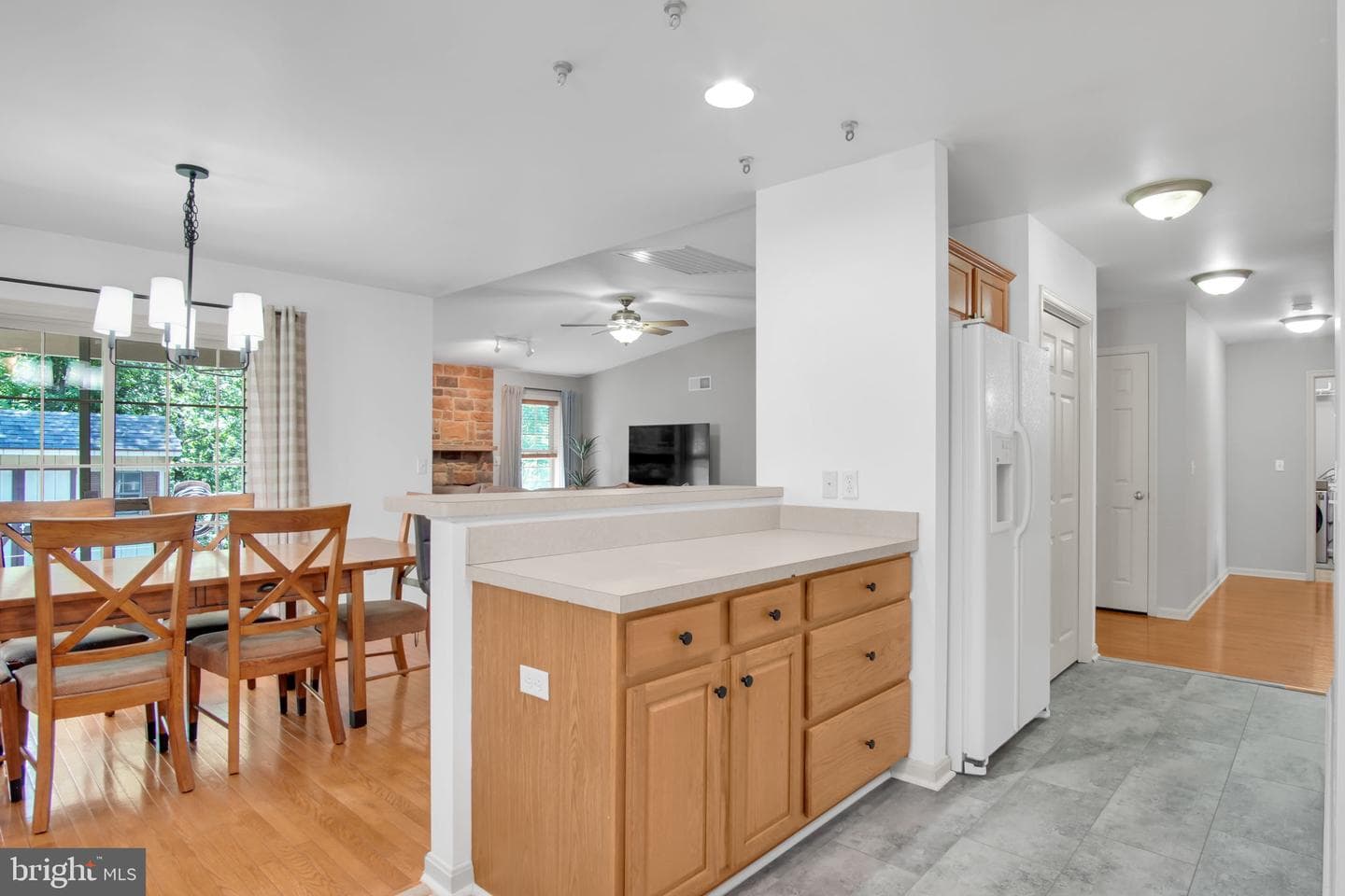 42 Ridge Avenue photo 5