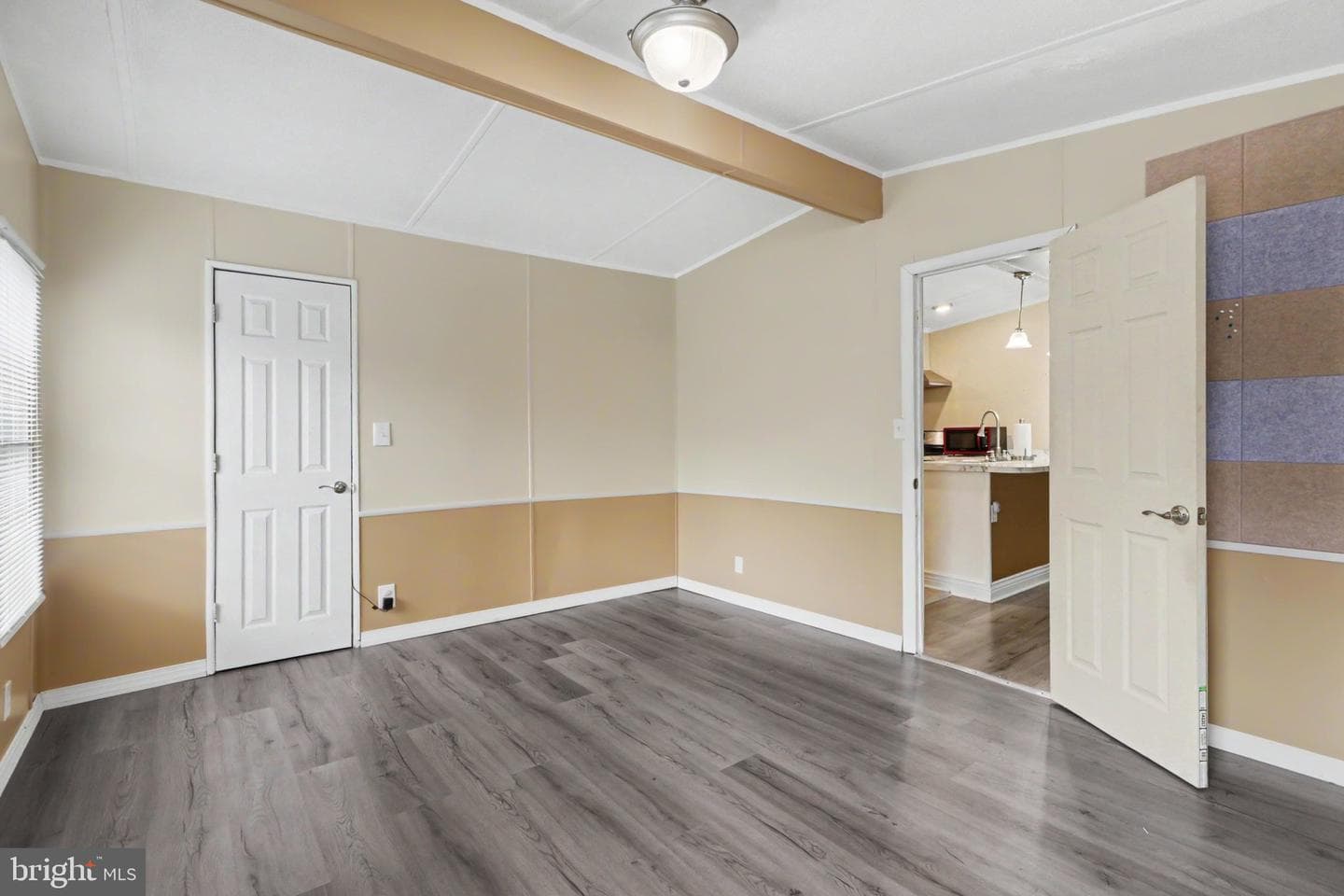 22 Magnolia Lane photo 16