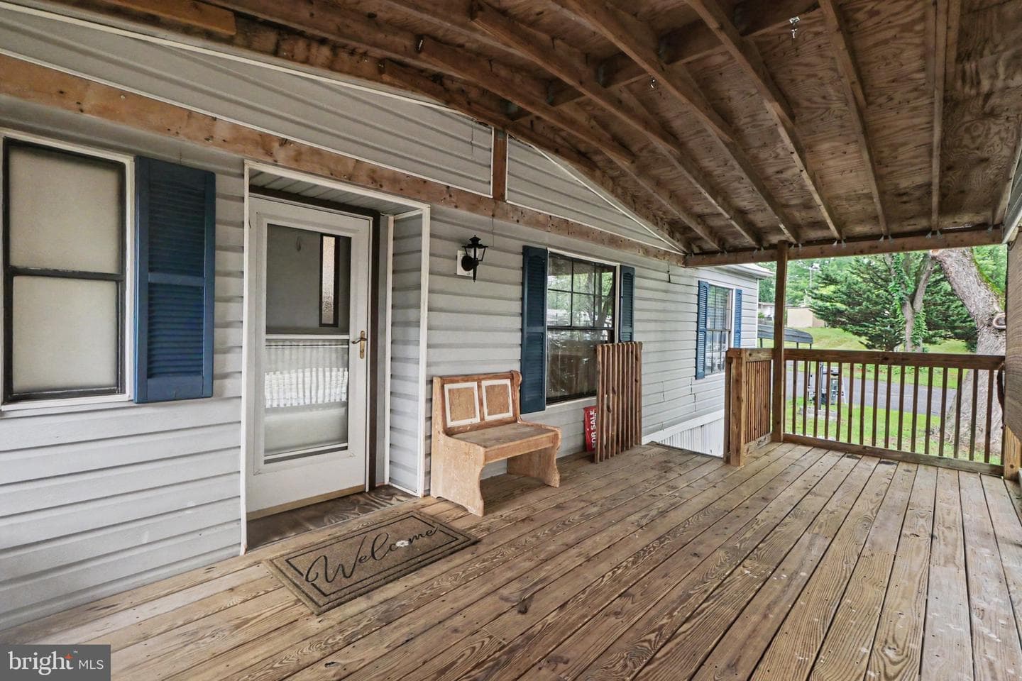 22 Magnolia Lane photo 6