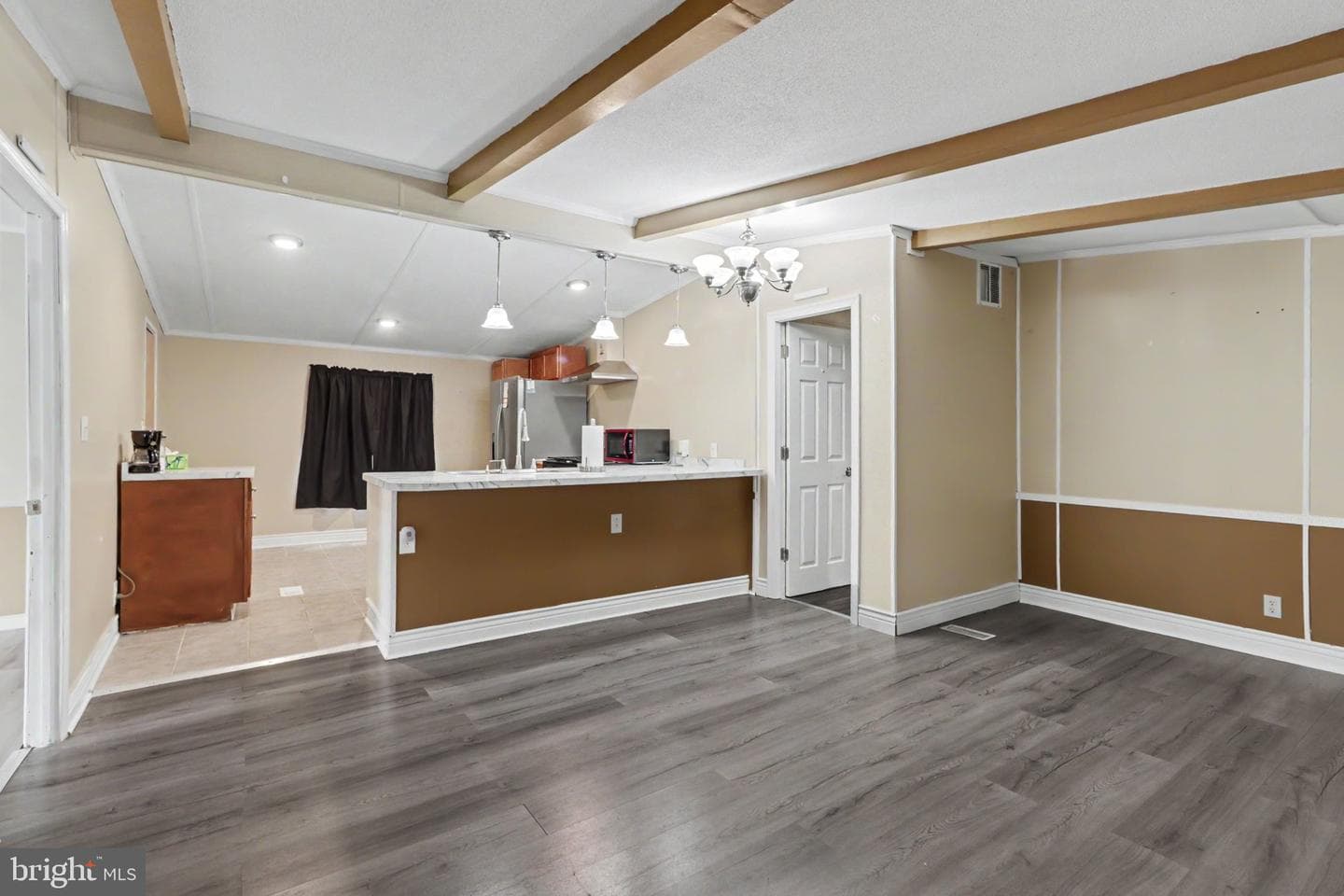 22 Magnolia Lane photo 9