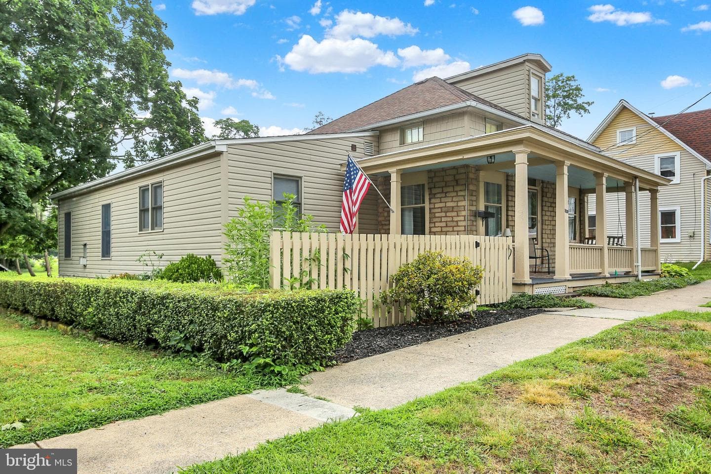 1008 Franklin Street photo 3