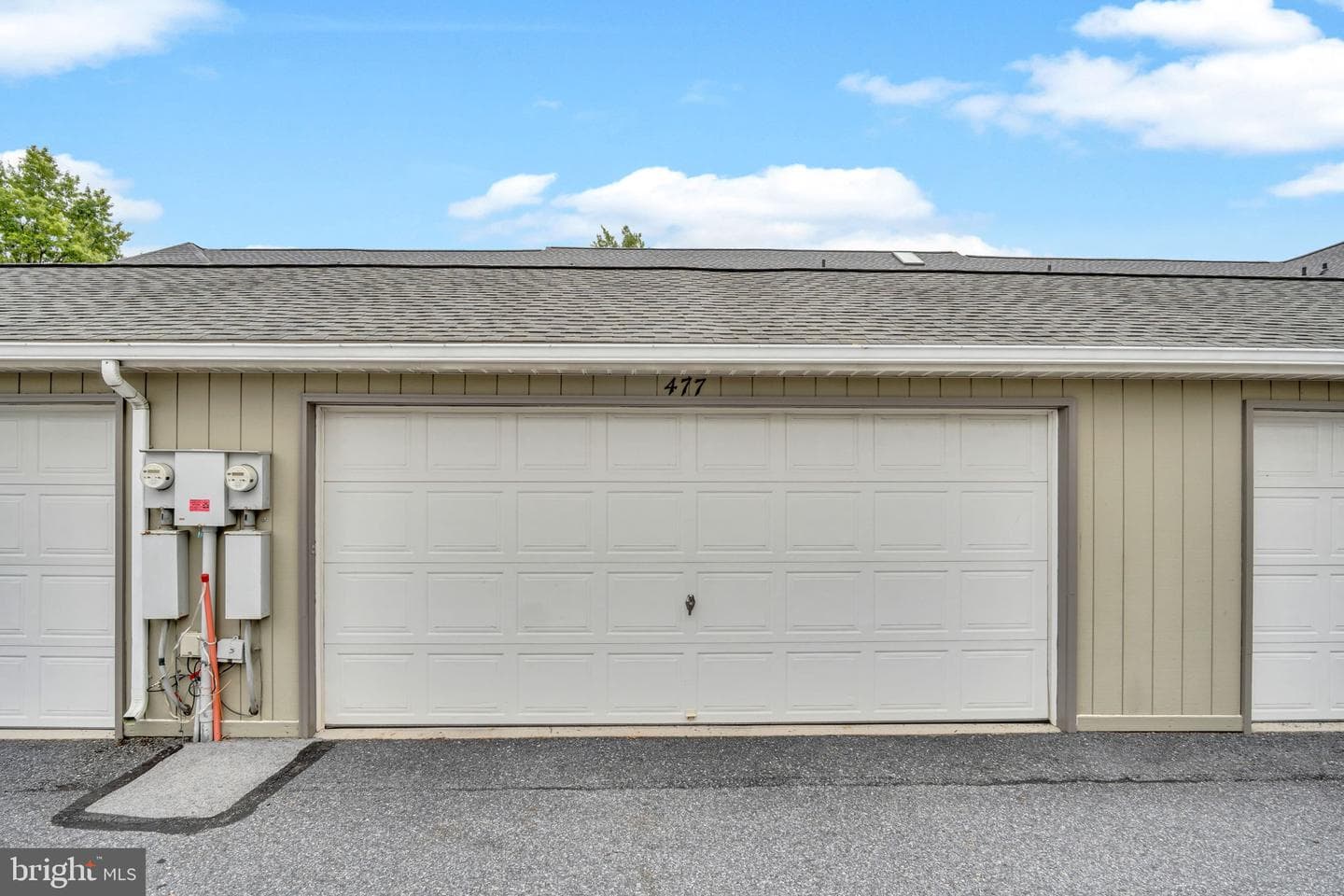 477 Delancey Court photo 28