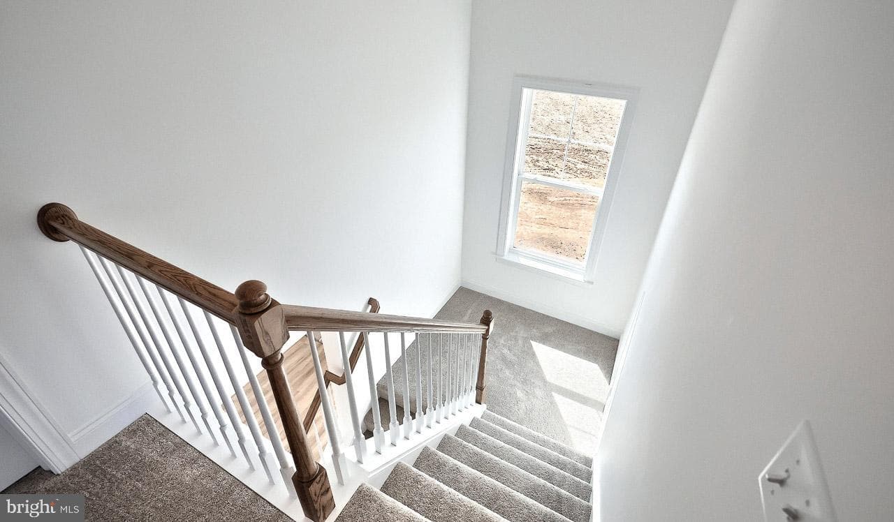 610 Estate Drive photo 19