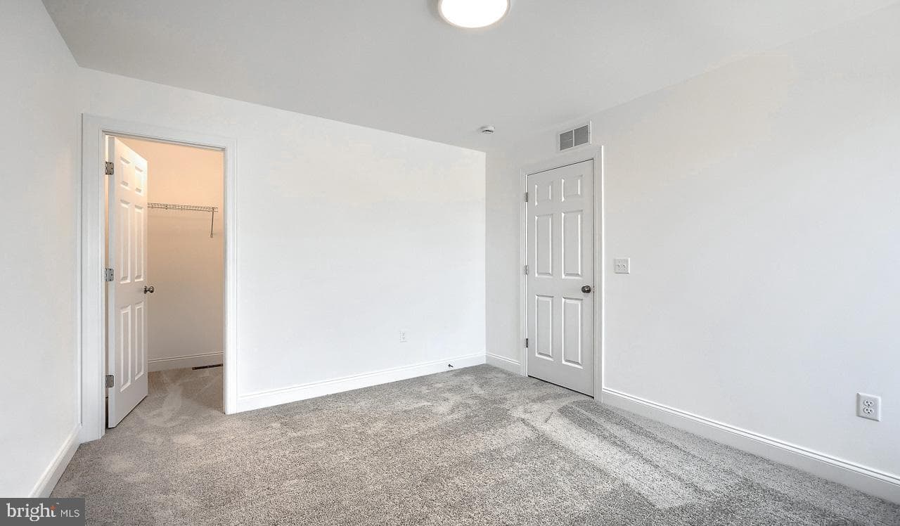 610 Estate Drive photo 31