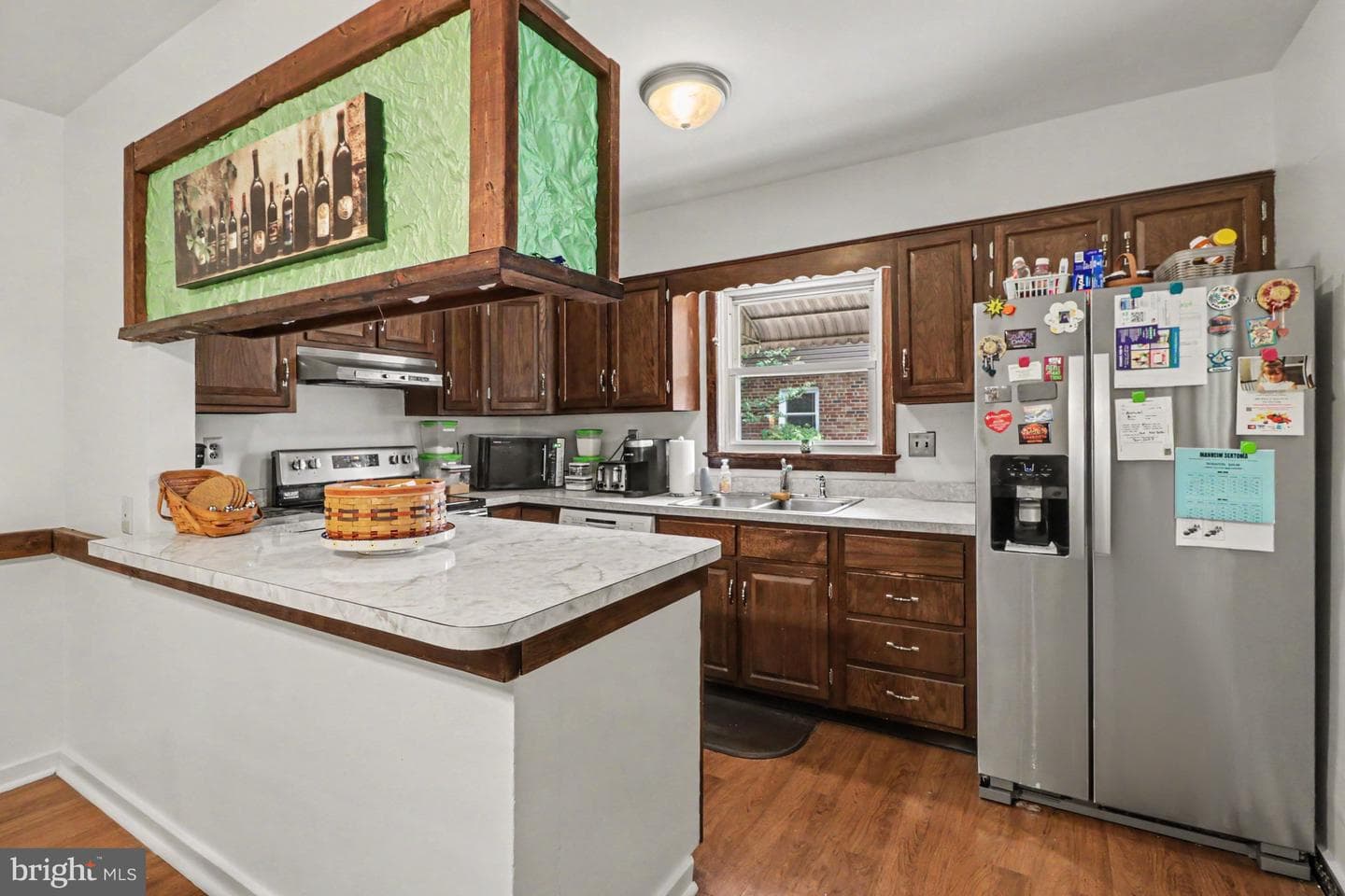 414 Appletree Road photo 9