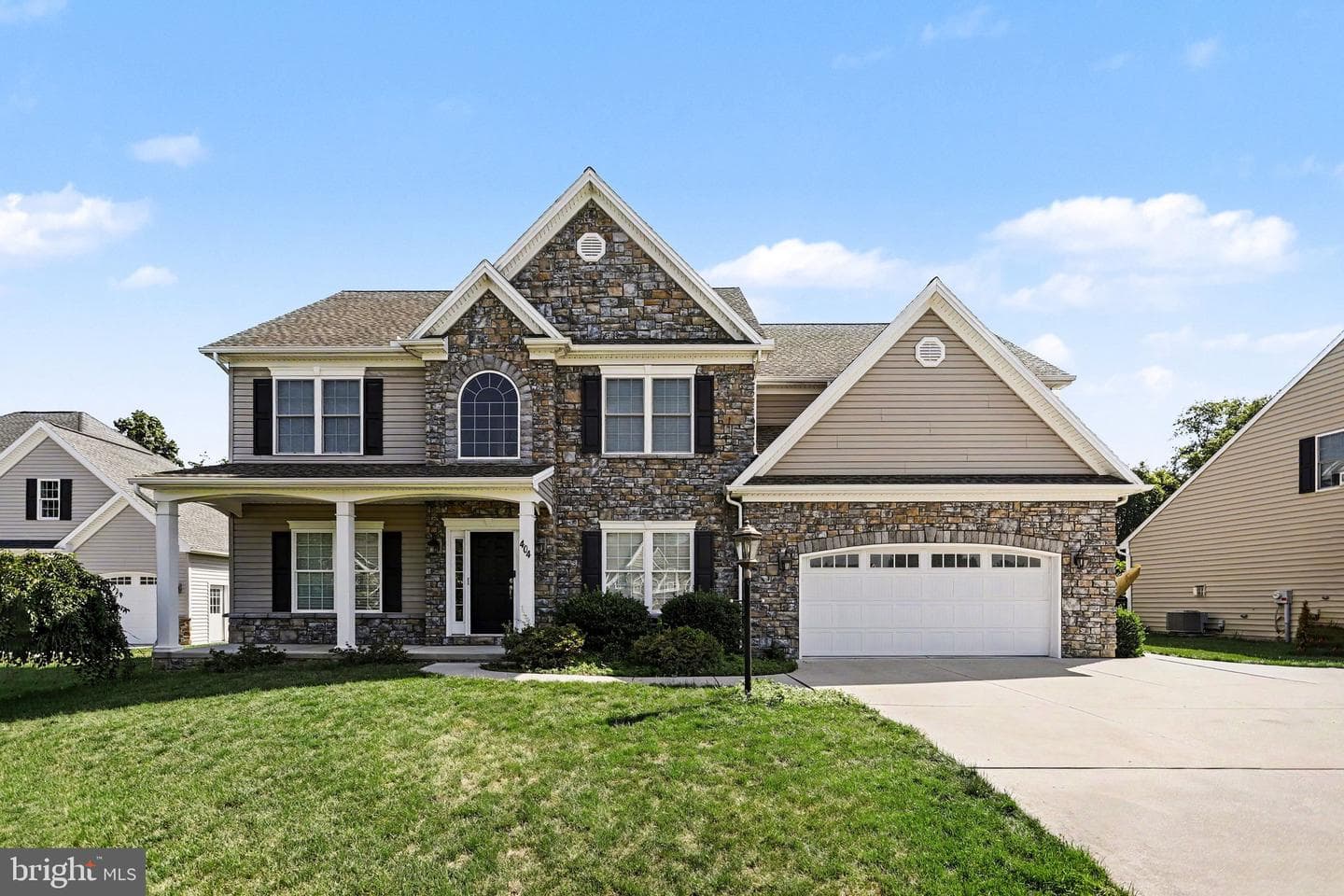 404 Sorbie Lane, Mechanicsburg