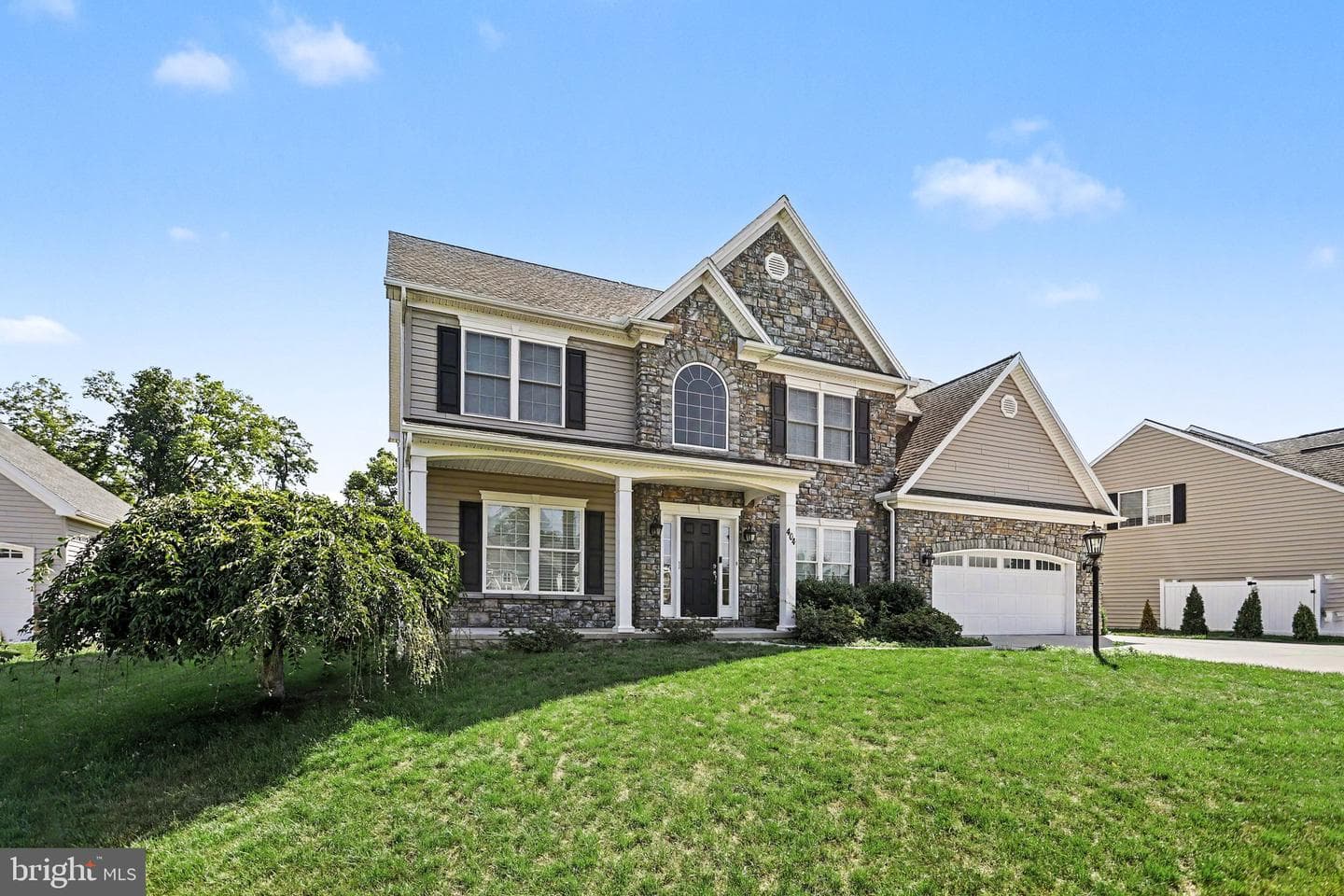 404 Sorbie Lane, Mechanicsburg