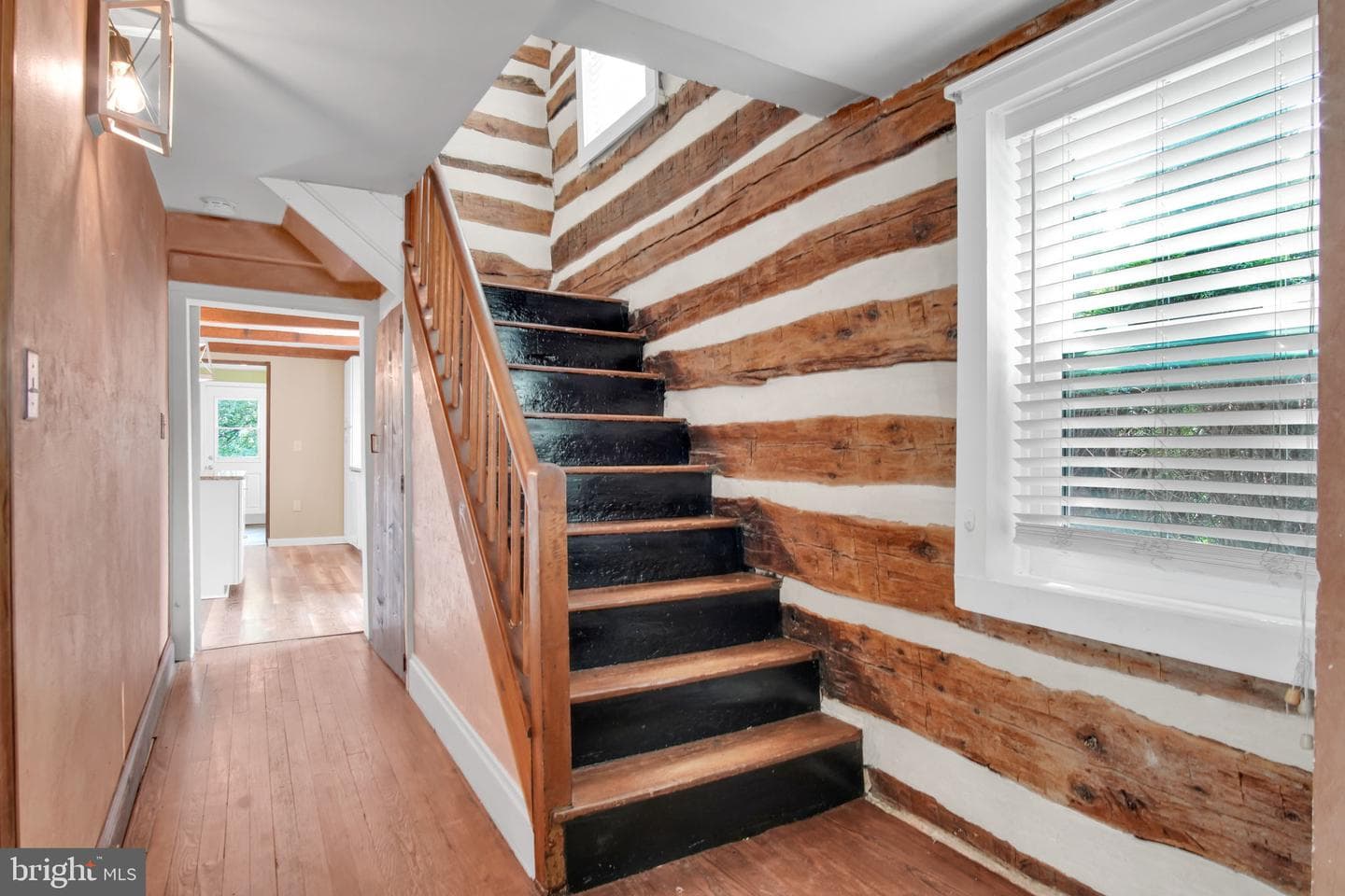 61 W Main Street, New Kingstown