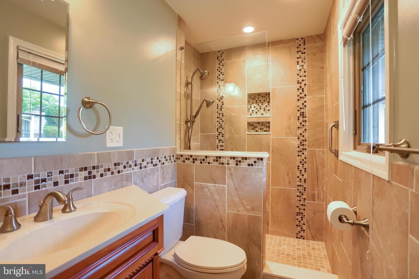 23 Columbia Drive photo 22