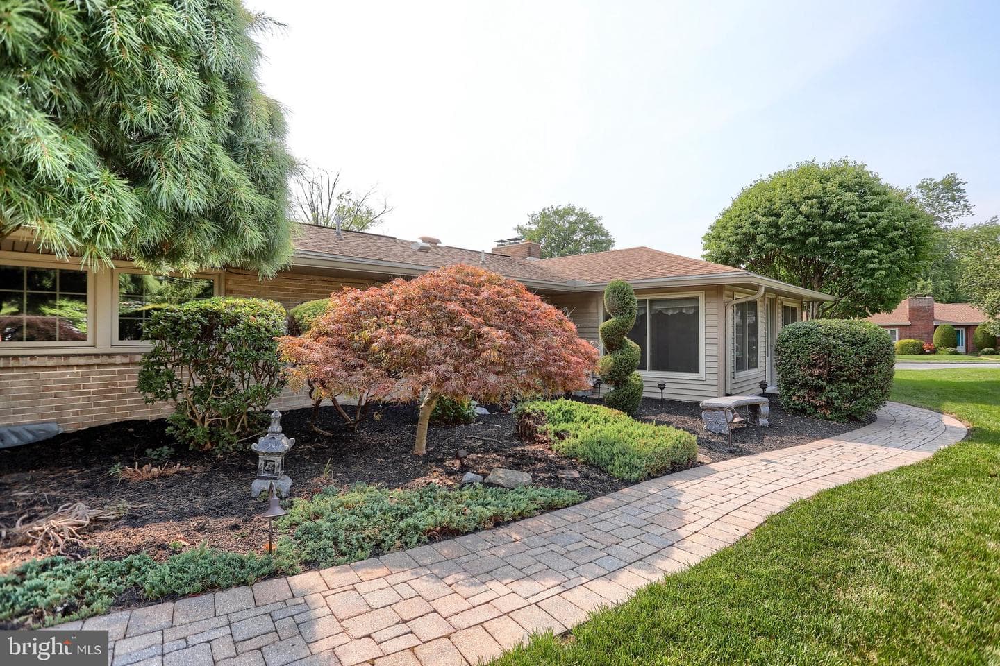 23 Columbia Drive photo 40