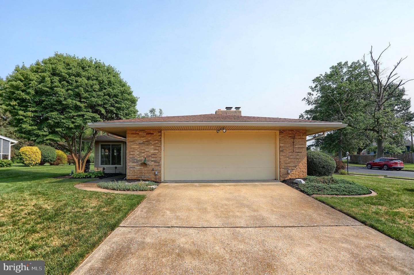 23 Columbia Drive photo 6