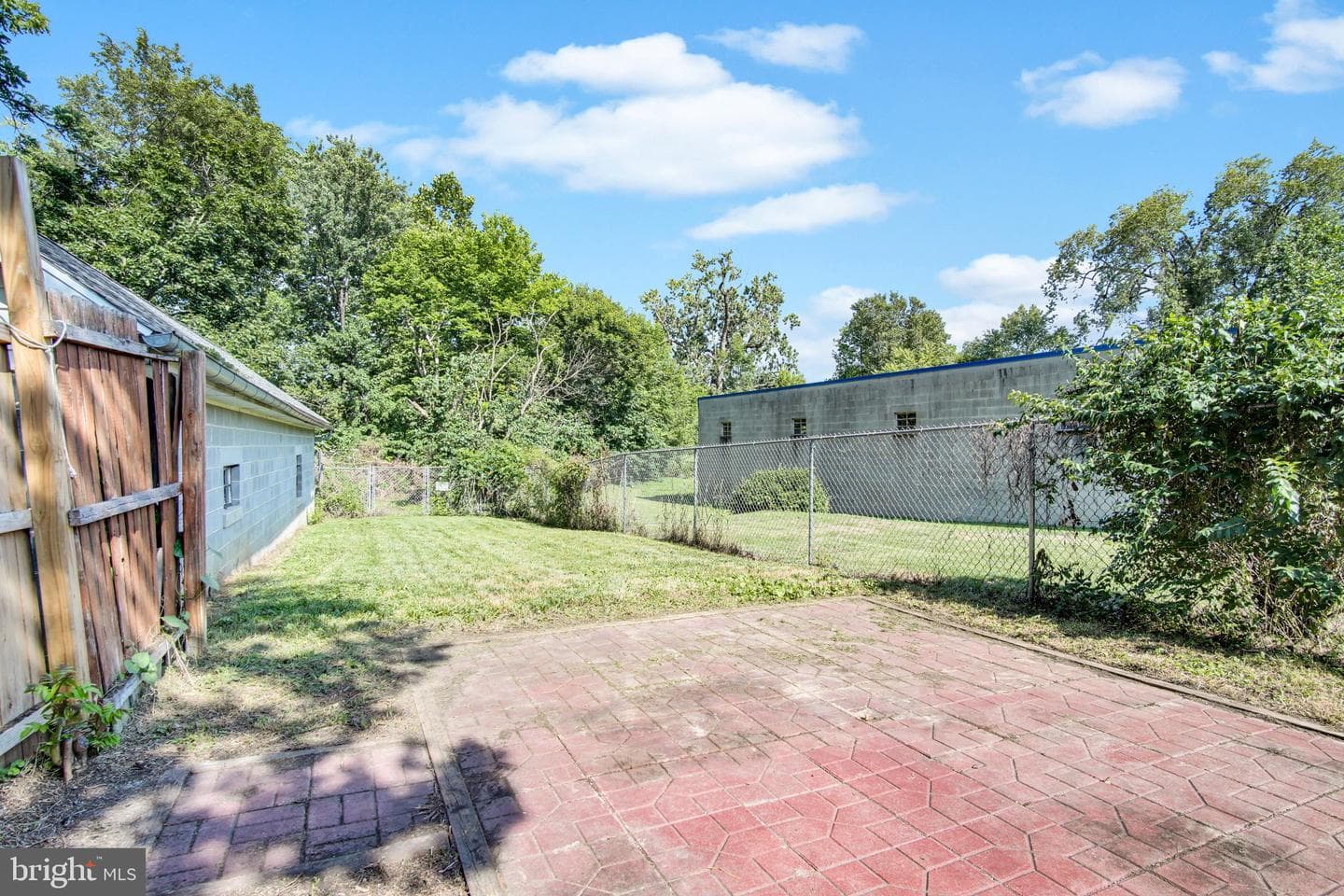 151 S East Street photo 26