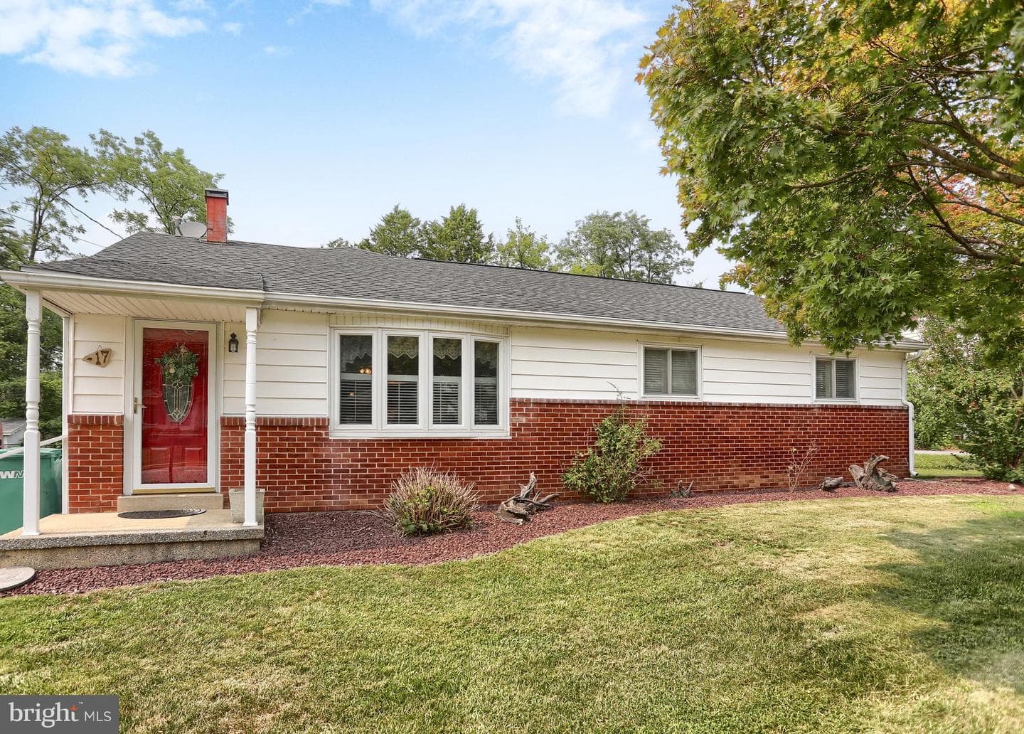 17 Dulles Drive W, Camp Hill
