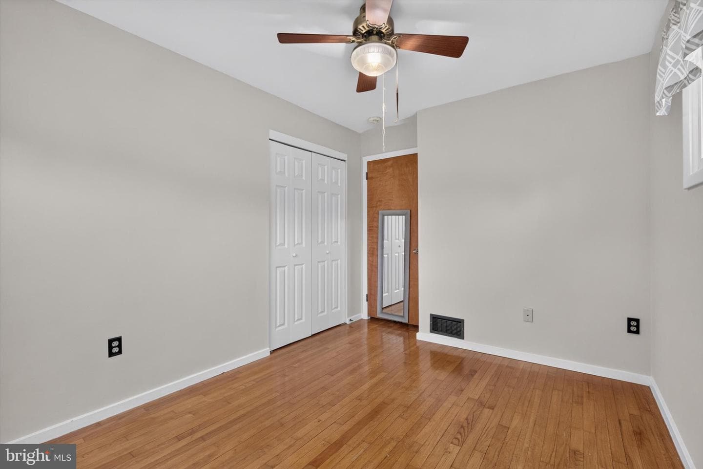 134 Yorkshire Drive photo 19