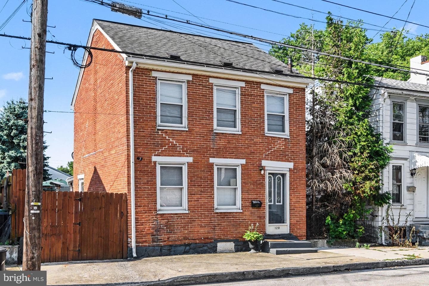 120 E North Street photo 25