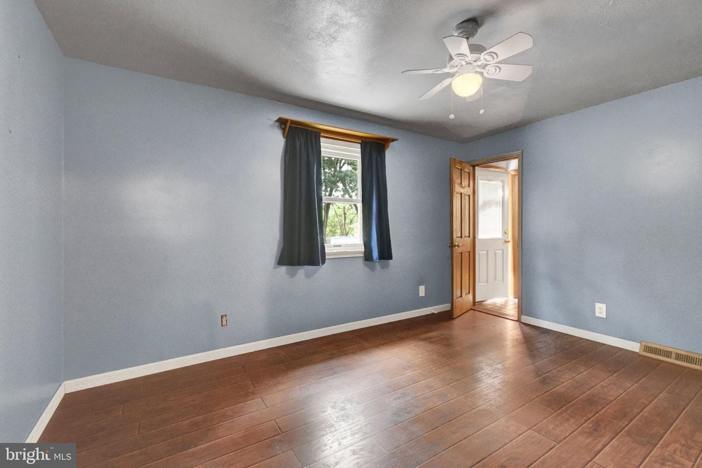 405 Pine Road photo 12