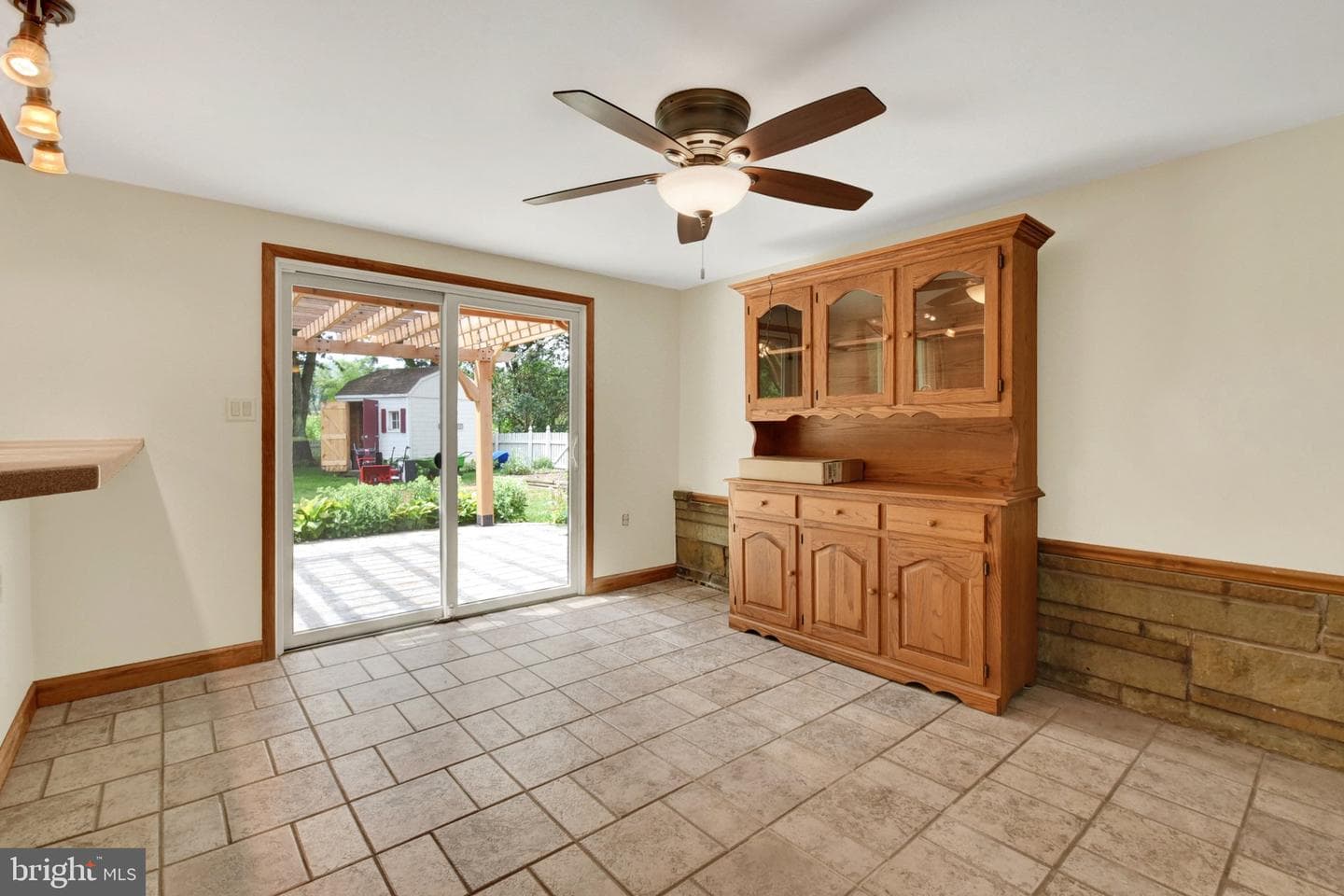 405 Pine Road photo 20