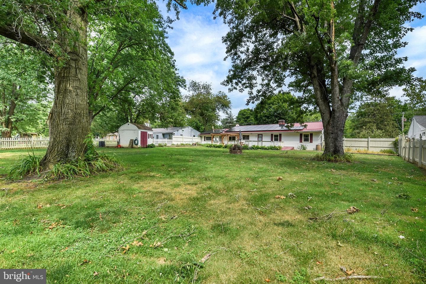 405 Pine Road photo 29