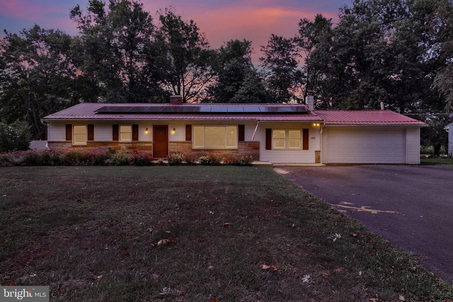 405 Pine Road photo 4