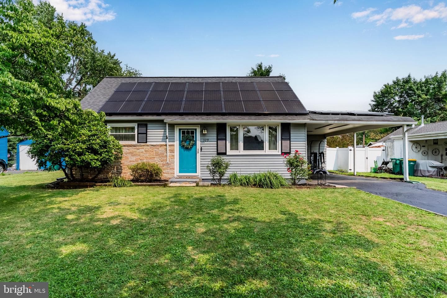 329 Charles Road photo 29